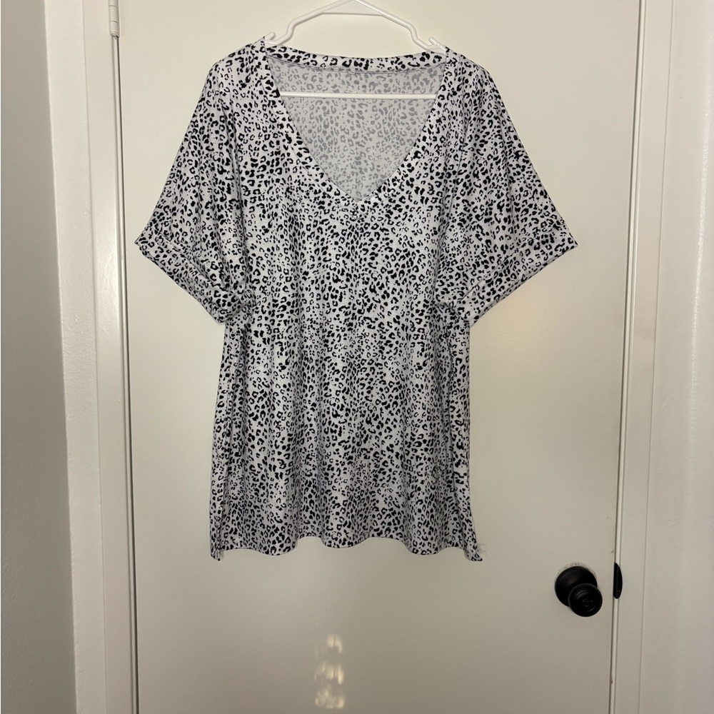 Leopard Print V-Neck Women's Top